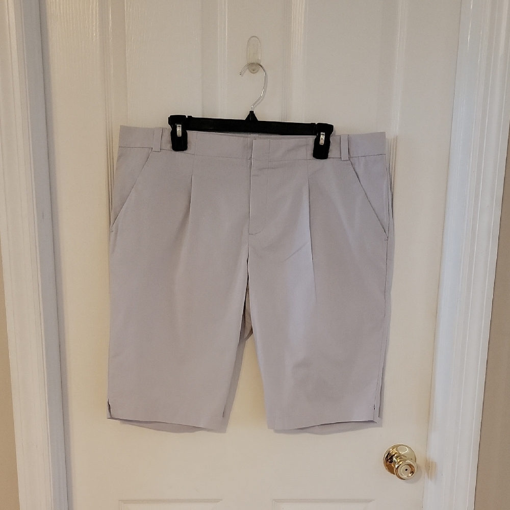 GAP Women's Light Gray Bermudas